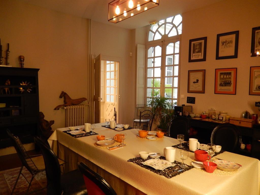 Bed and Breakfast Maison Bossoreil Angers Exterior foto